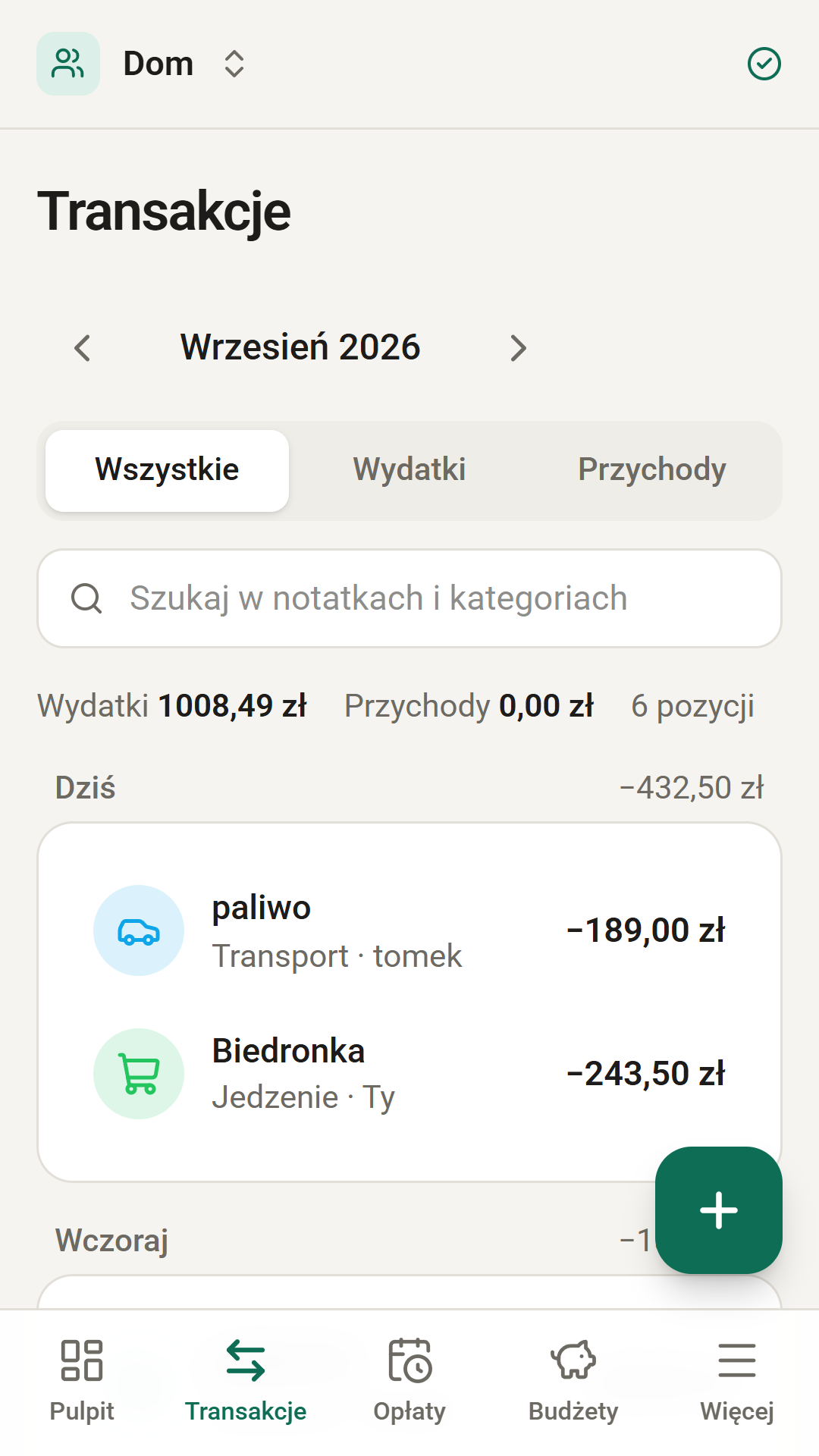 Wspólny portfel Dom z wydatkami obu osób i podpisem, kto dodał wpis